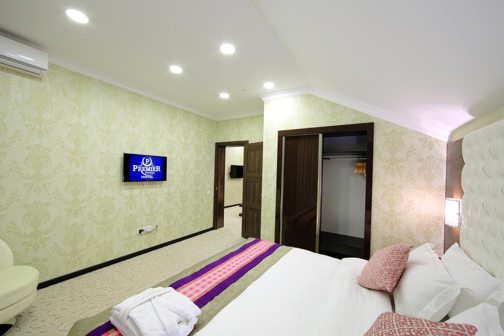 Premier Hotel Бішкек Екстер'єр фото